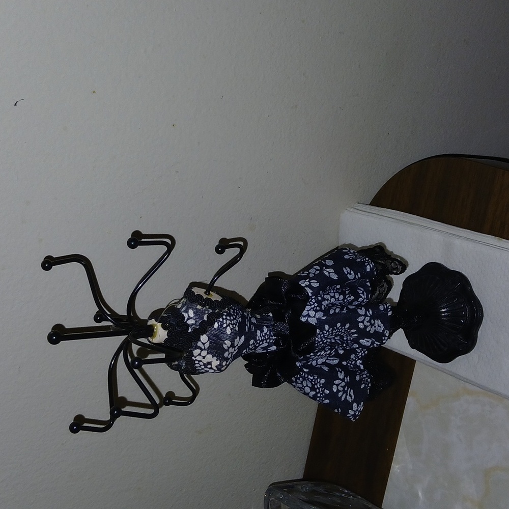 Black and White Jewelry Holder